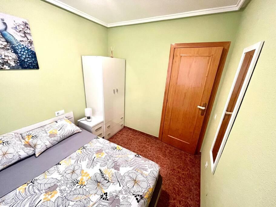 Casa Di Mateo With Garden View And Swimming Pool Apartment ตอร์เรเวียคา ภายนอก รูปภาพ